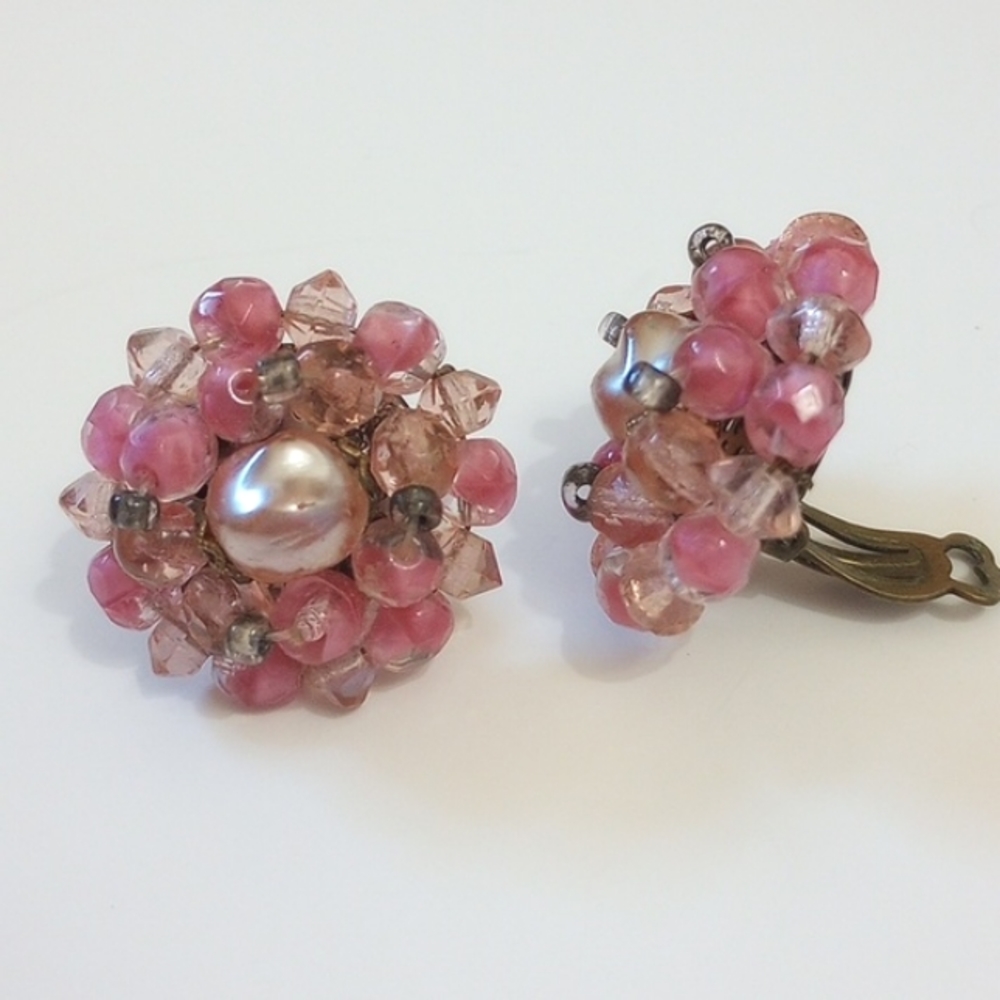 Vintage West Germany ombre pink glass & faux pearl beaded button Clipon Earrings